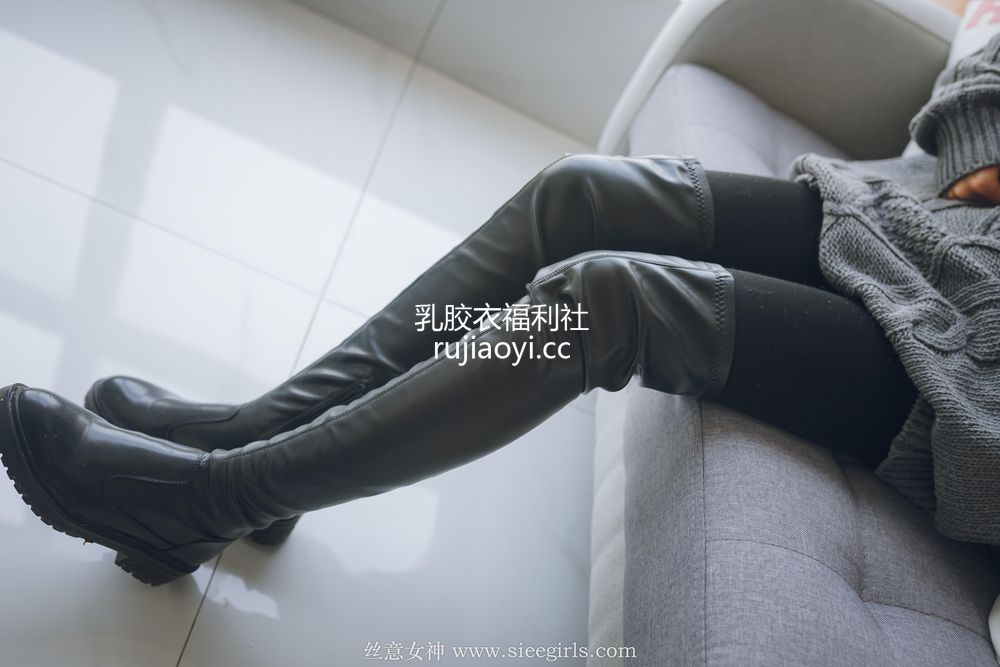 [SIEE丝意] NO.378 芊芊 秋意未尽，冬又望望（下） [80P225MB]