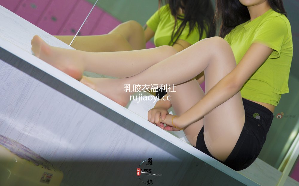 [GIRLISS丽丝映像] – 舞蹈室 [50P697MB]