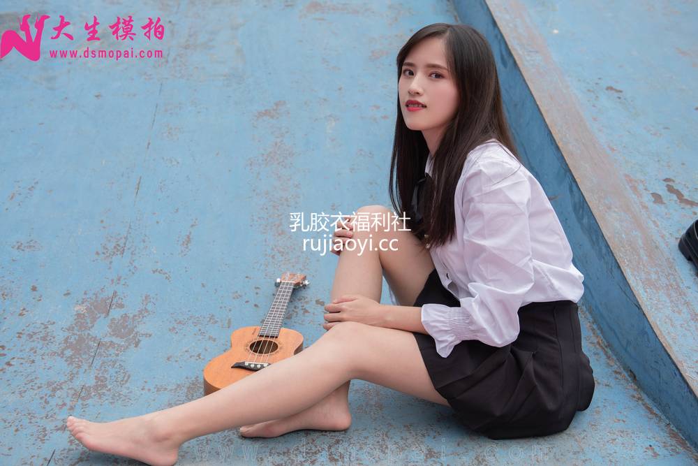 [大生模拍] NO.150 师师 尤克里里女孩 [58P304M]