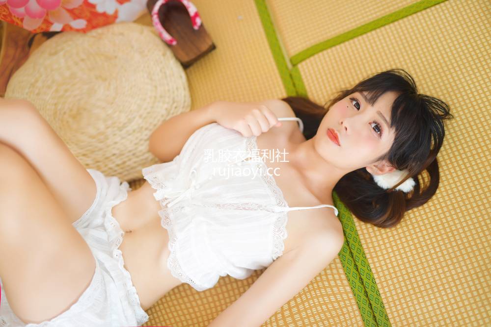 [网红杂图] 九曲Jean – 居家生活 [13P75MB]