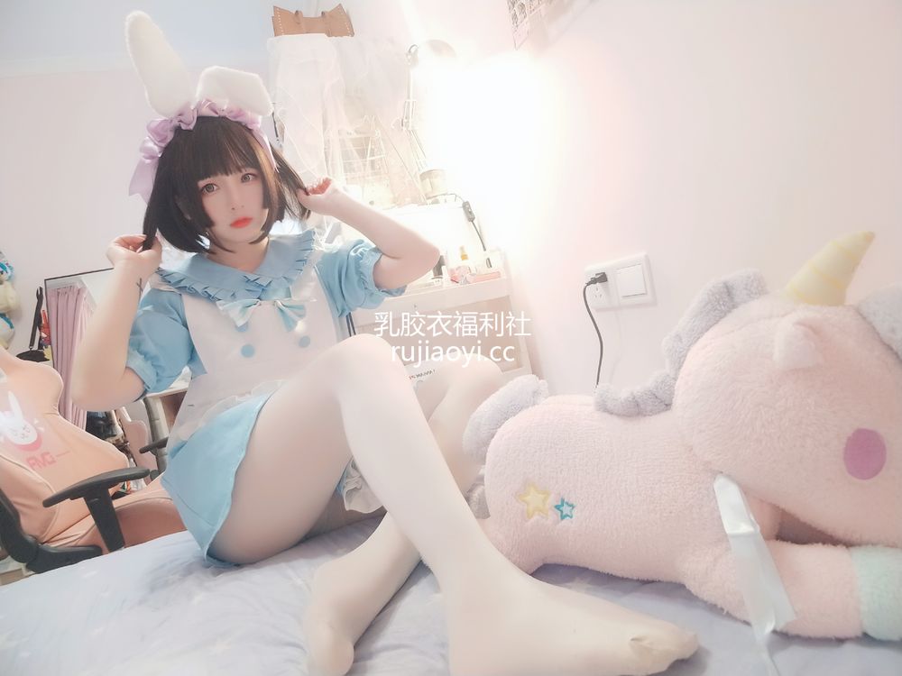 [网红杂图] 古川kagura – 白丝女仆 [49P4V229MB]
