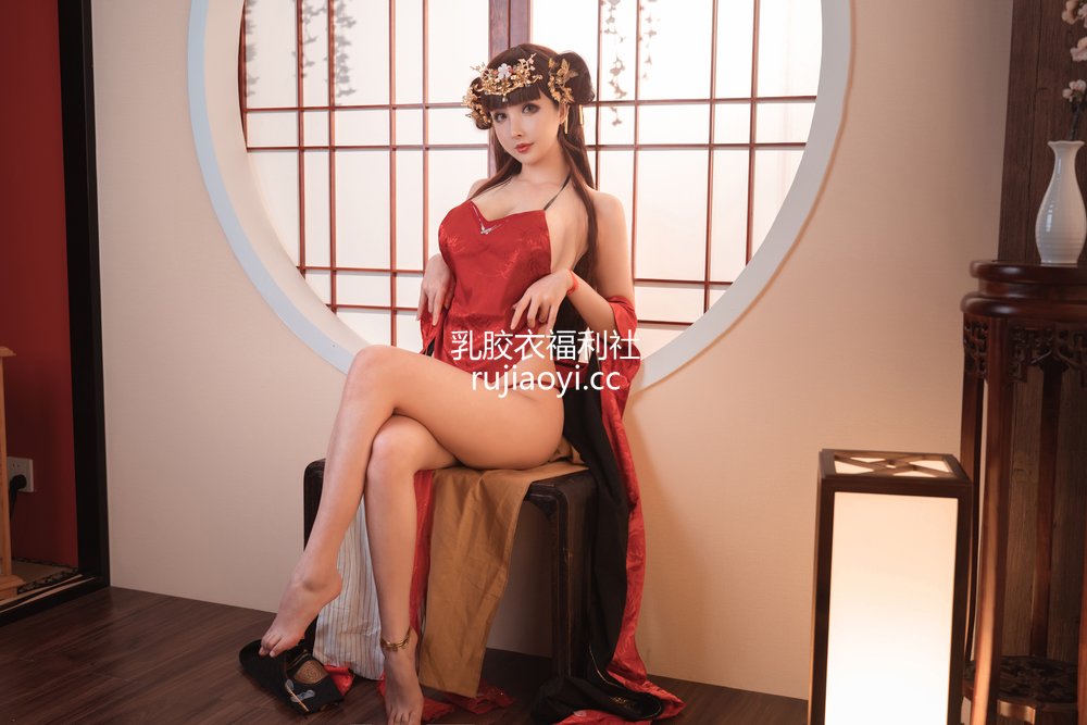 [网红杂图] rioko凉凉子 – 逸仙 [29P310M]