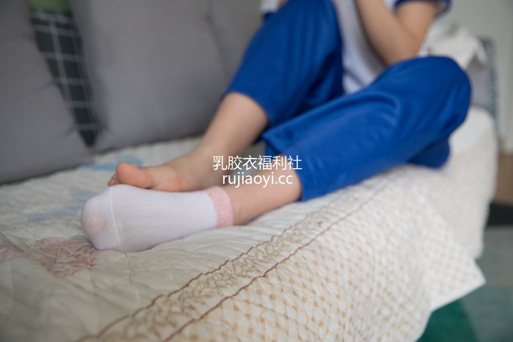 [物恋传媒] No.381 小飞-洱海的上关花 [156P1V4.15GB]