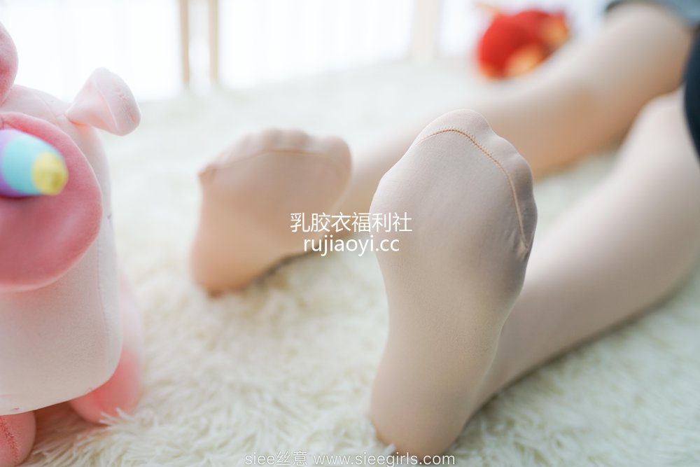 [SIEE丝意] NO.431 含含 记忆的欲望 [88P199MB]
