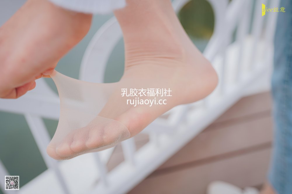 [SIEE丝意] NO.446 维维 春光望秋 [48P130MB]