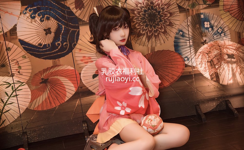 [网红杂图] 南桃Momoko – 无名常服 [12P32MB]