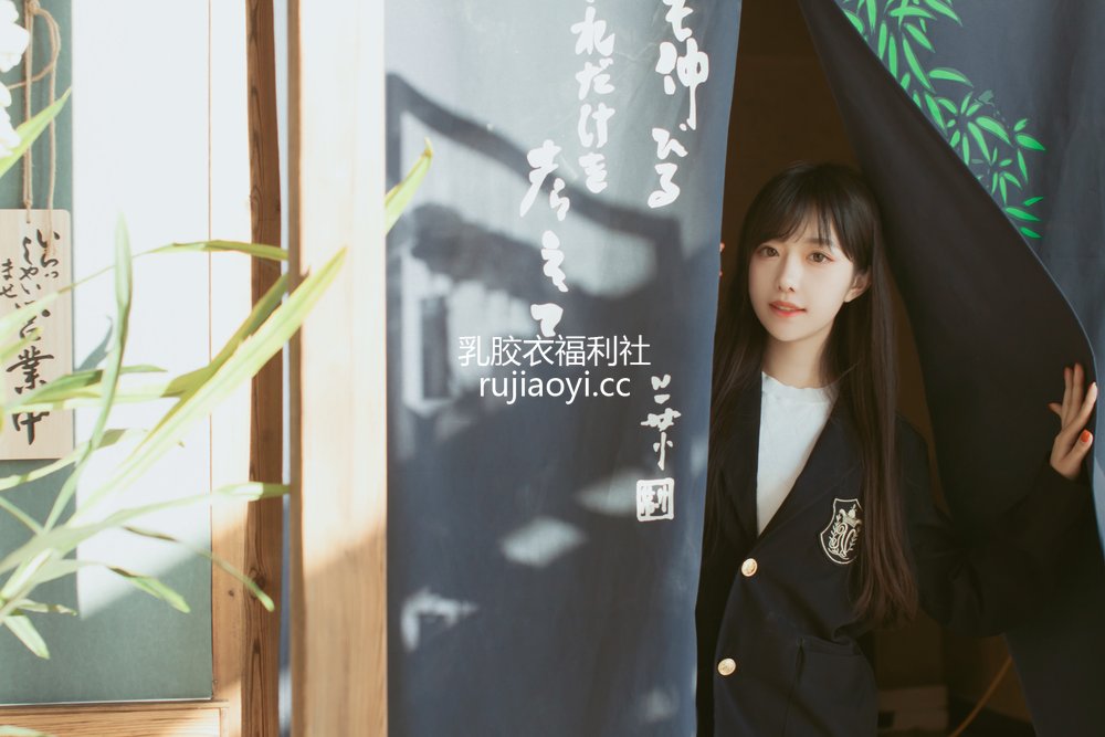 [网红杂图] Shika小鹿鹿 – JK 和风 [11P92M]