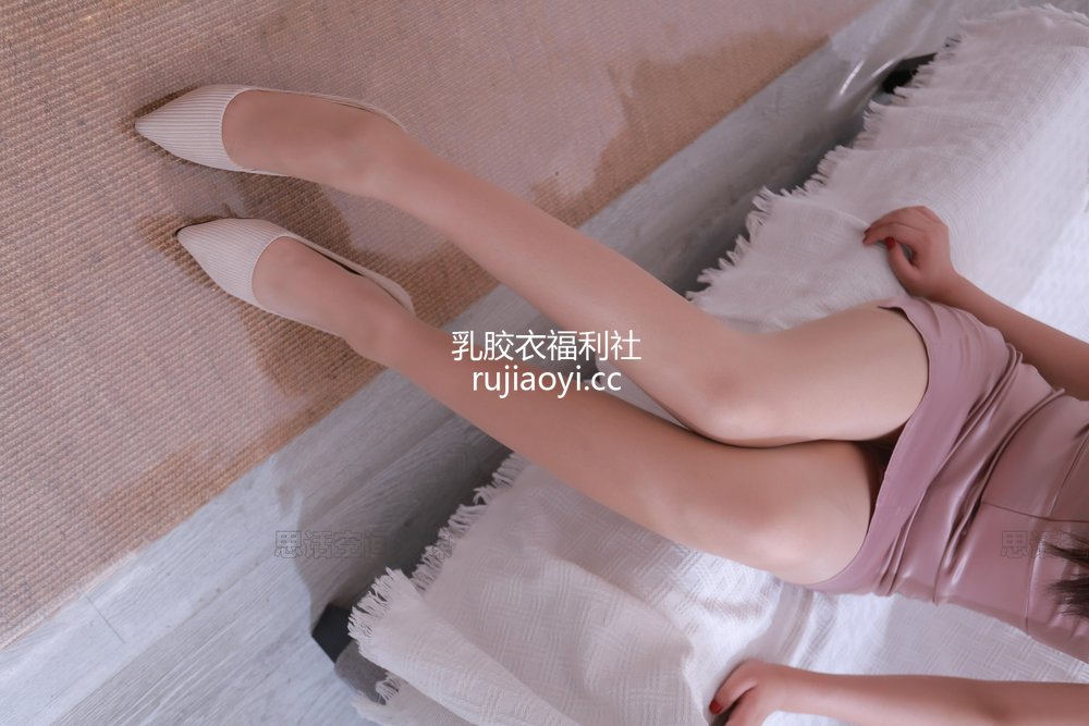 [SiHua丝话] NO.148 馨娅 轻熟气质的长腿女神 [48P57MB]