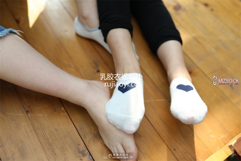 [MZSOCK爱美足] No.003 肖弧&佳妹 [132P311MB]