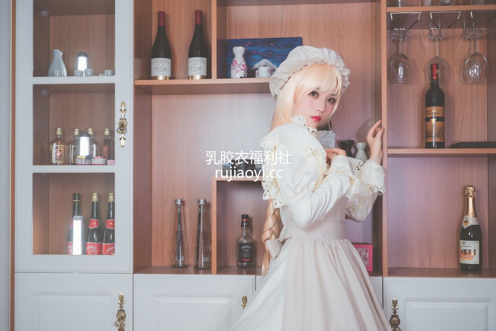 [网红杂图] 白易子教主 – 工作细胞 [11P241MB]