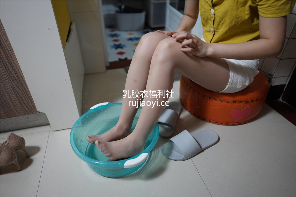 [KittyWawa袜小喵] – KT192《一起洗脚吗》 [59P100MB]