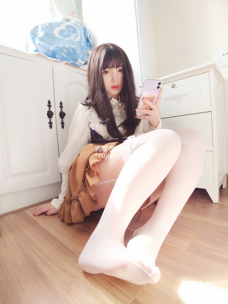 [网红杂图] 古川kagura – 蕾丝长筒吊带丝袜 [38P134MB]