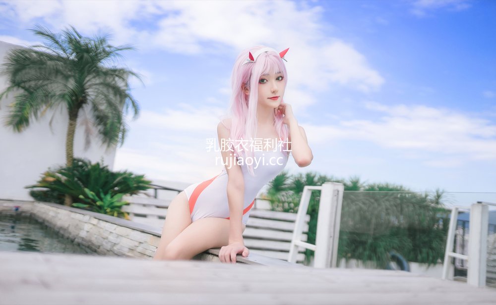 [网红杂图] 南桃Momoko – 连体泳衣 [31P60MB]