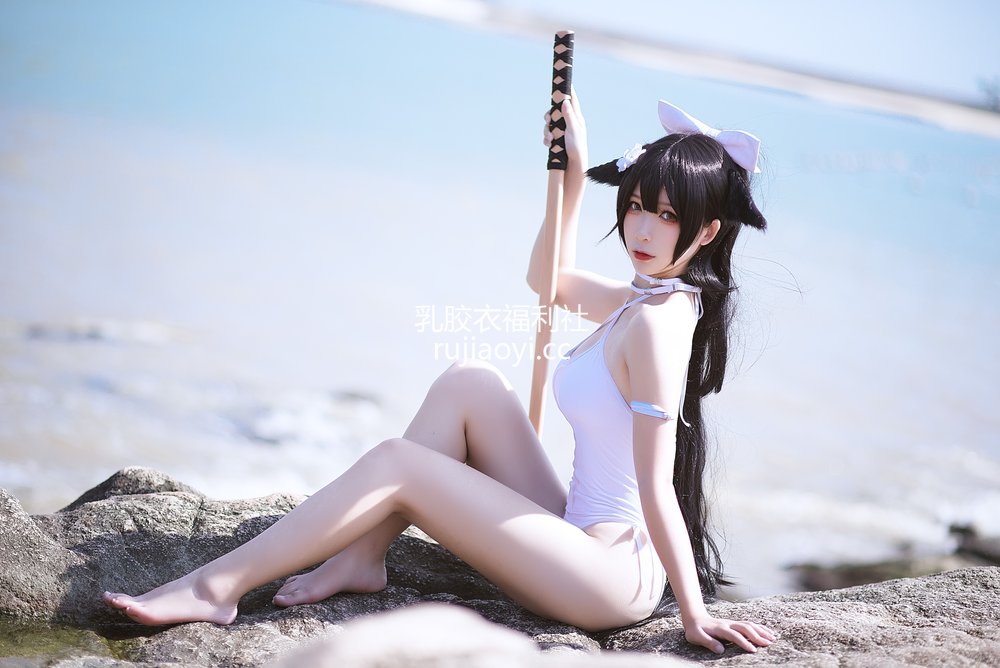 [网红杂图] 樱落酱w – 高雄泳装 [9P57MB]