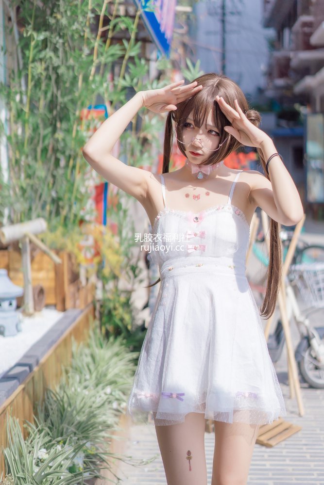 [网红杂图] 五更百鬼 – 双马尾 日常 [10P39MB]