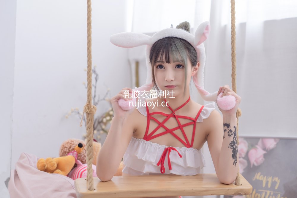 [网红杂图] 铁板烧鬼舞w – 泳装 [20P193MB]