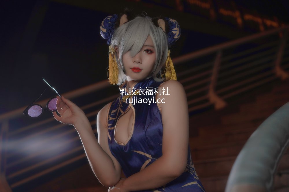 [网红杂图] 墨玉-M – 明日方舟 食铁兽 [25P401MB]