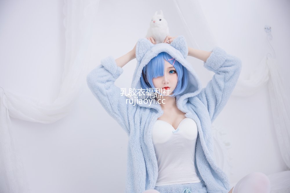[网红杂图] 仙九Airi – 蕾姆 [12P132M]