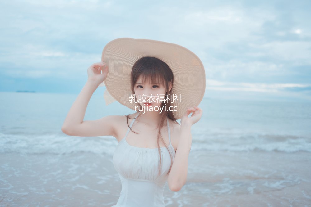 [网红杂图] 爱老师_PhD – 海岸 白裙 [9P50MB]
