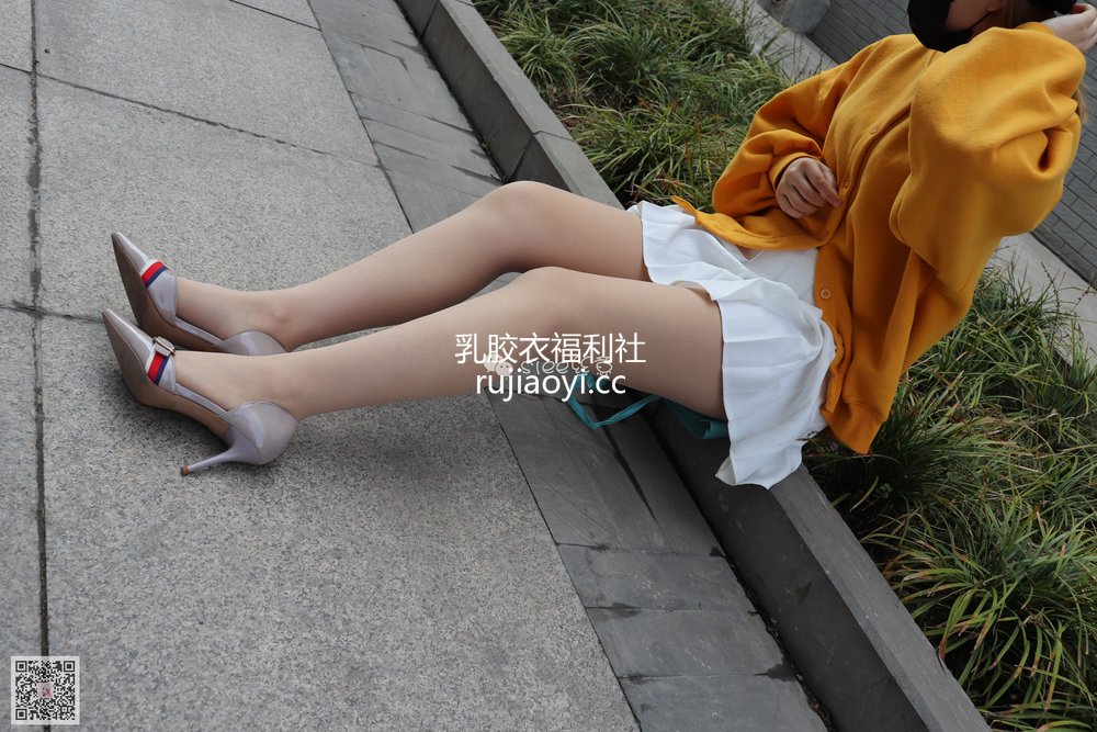[SIEE丝意] No.064 依依 高跟肉丝 [84P135MB]