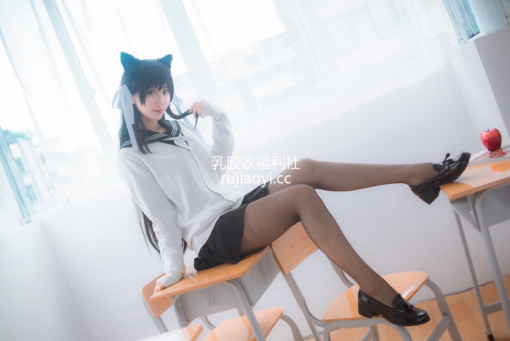[网红杂图] 黑川 – 獒犬制服 [30P259MB]