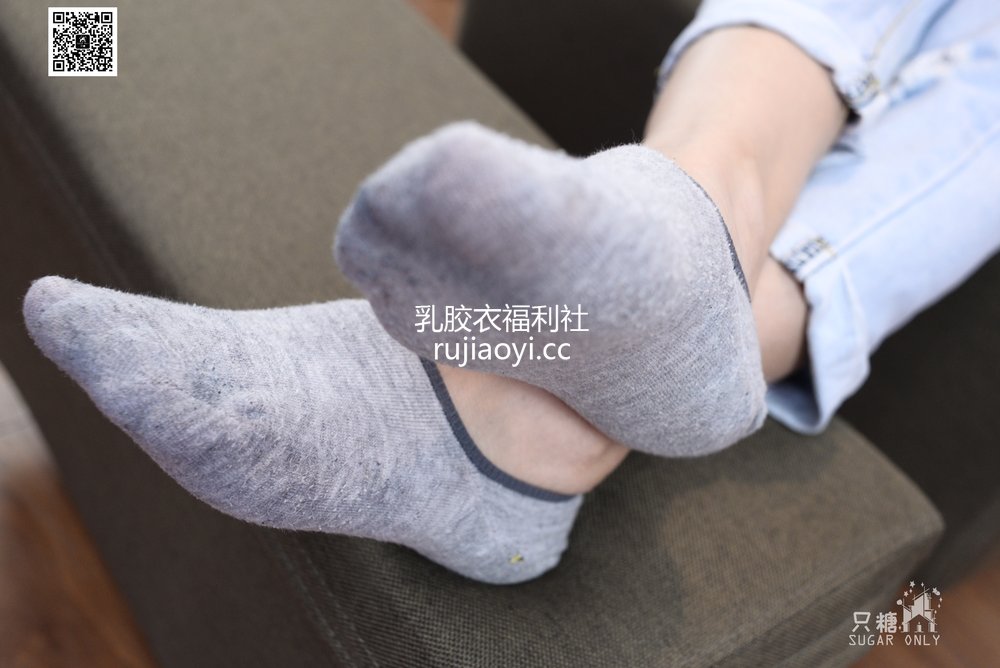 [物恋传媒] No.429 佳琪-青春有你 [127P1V4.41GB]