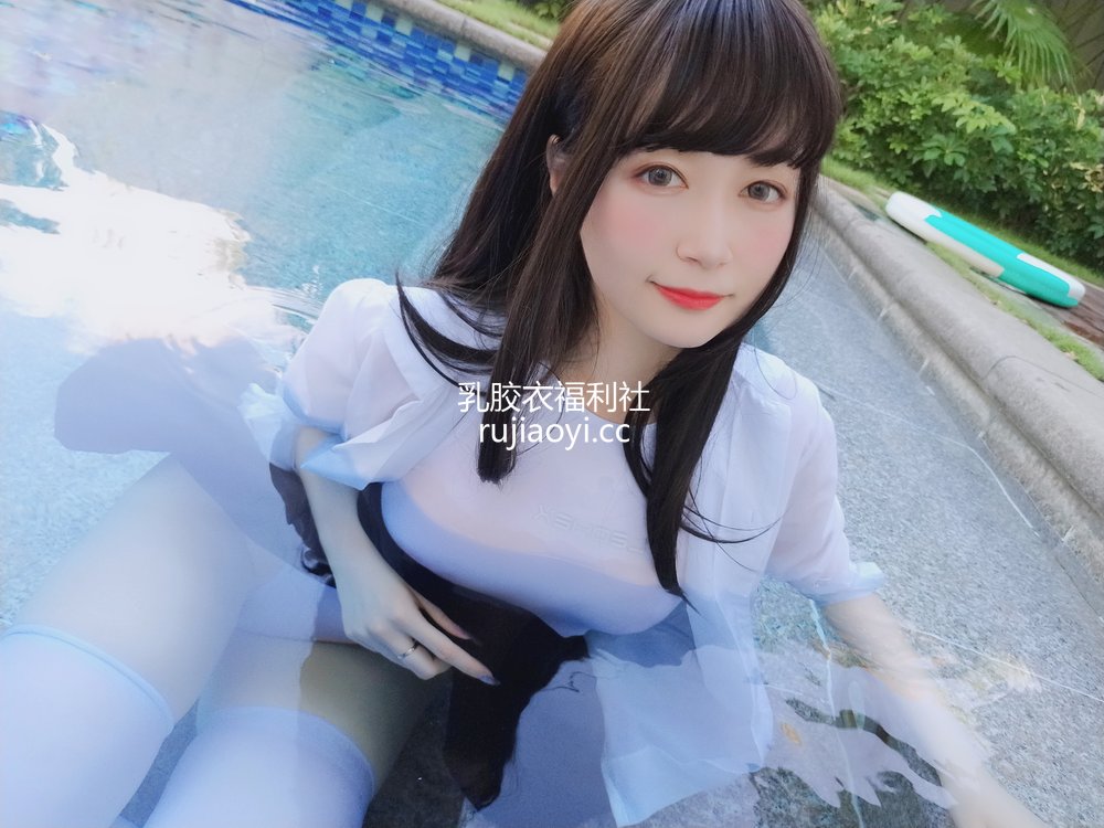 [网红杂图] 白银 – 游泳课 [91P8V730MB]