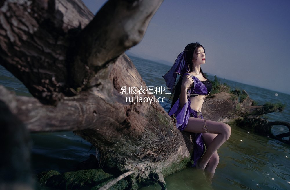 [网红杂图] 南桃Momoko – 九灵常服 [16P29MB]