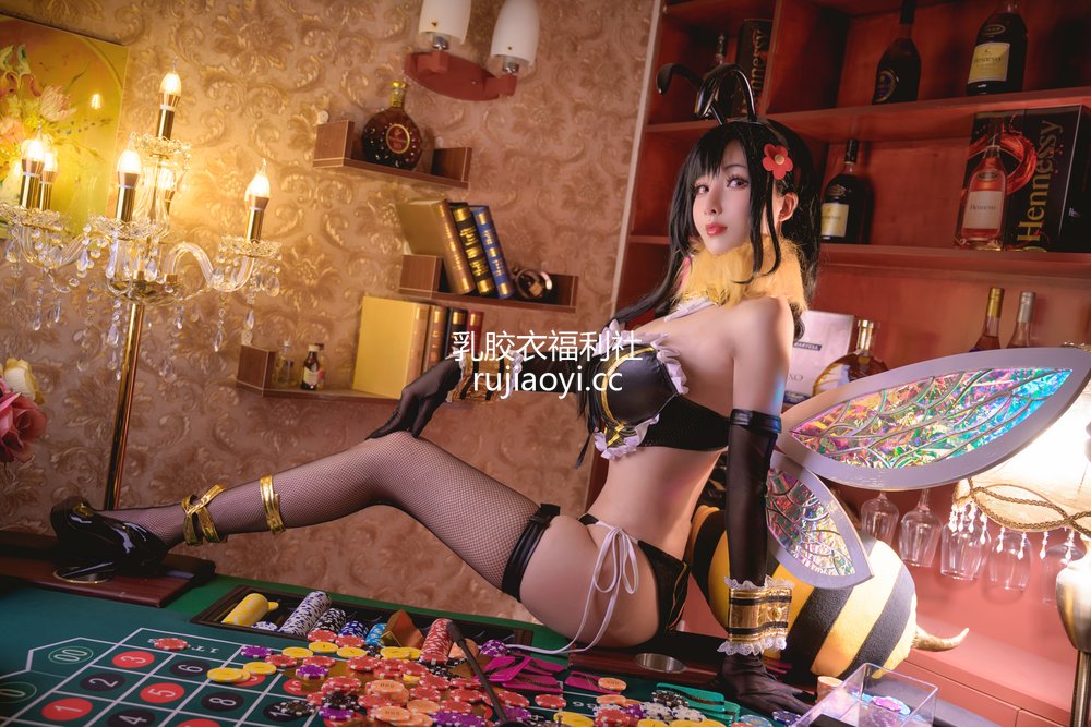 [网红杂图] rioko凉凉子 – 蒂法little bee [25P501MB]