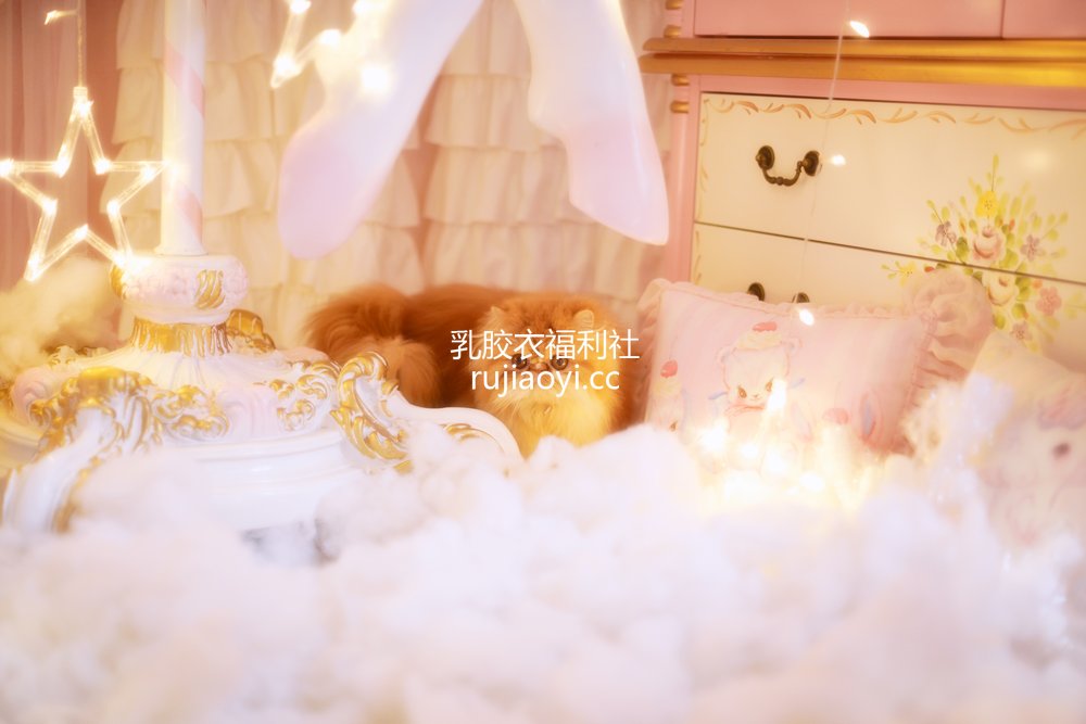 [网红杂图] 鳗鱼霏儿 – 猫 [20P197MB]