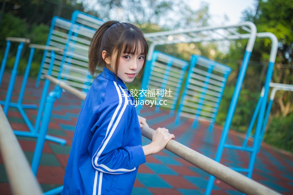 [网红杂图] Kitaro_绮太郎 – 运动服女孩4 [11P41MB]