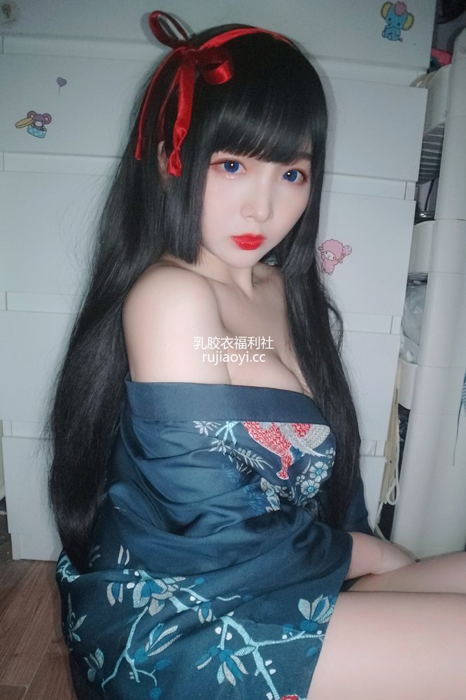[网红杂图] 古川kagura – 浴衣 [42P4V240MB]