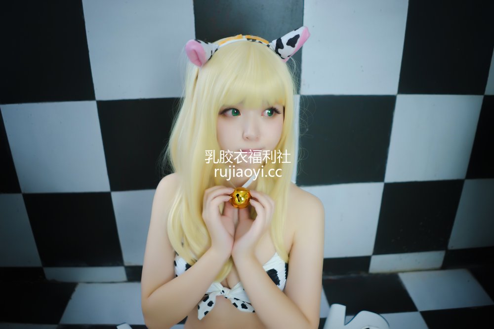 [网红杂图] 闪月半 – 柏崎星奈 [6P48MB]