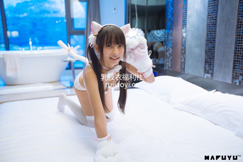 [网红杂图] 神楽坂真冬 – Reimu猫娘系列 [10P327M]