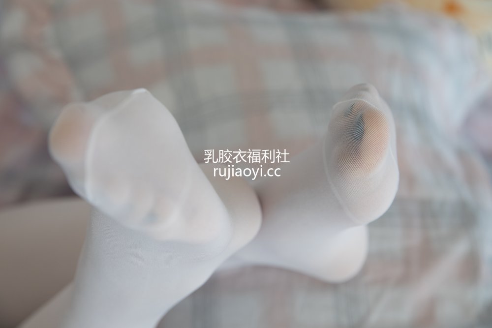 [物恋传媒] No.487 菲菲-青春剪影 [141P1V3.49GB]