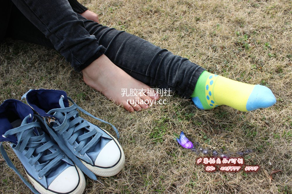 [誉铭传媒] 袜足摄影 《八》 [96P364M]
