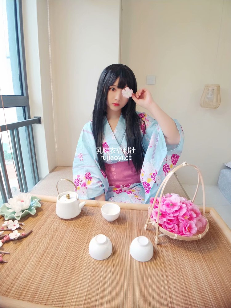 [网红杂图] 古川kagura – 定制 VOL.009 [33P14MB]