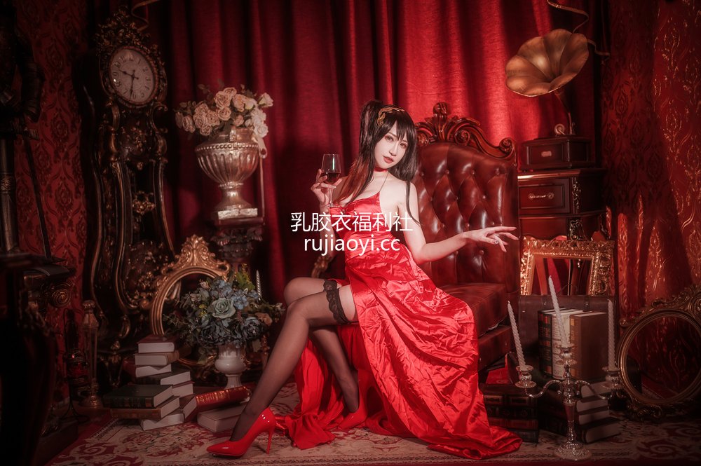 [网红杂图] 阮邑_Fairy – 大凤礼服 [20P330MB]