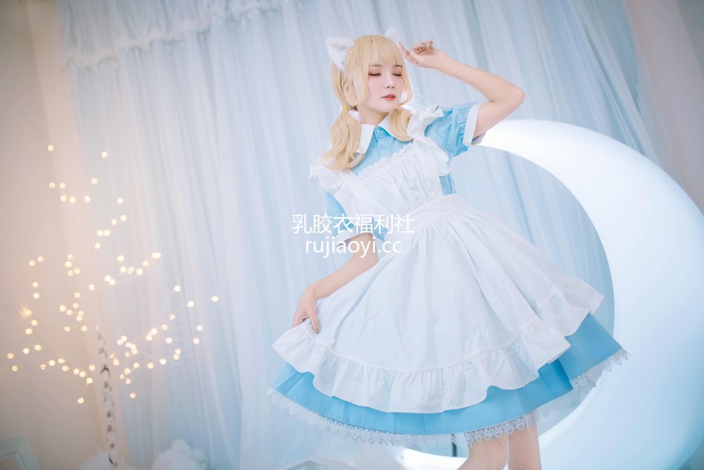 [网红杂图] 北之北 – 女仆装 [9P32M]