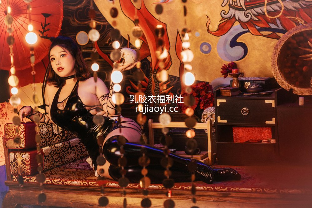 [网红杂图] 穆零Mu0 – 黑胶 [19P42MB]