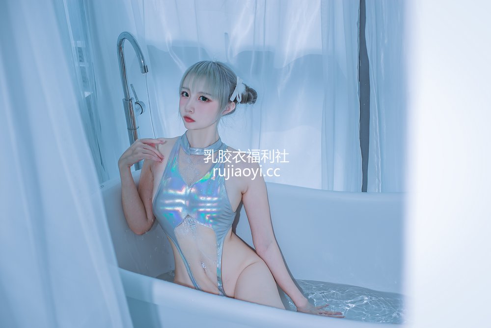 [网红杂图] 二佐Nisa – 私房魔鬼鱼 [30P221MB]