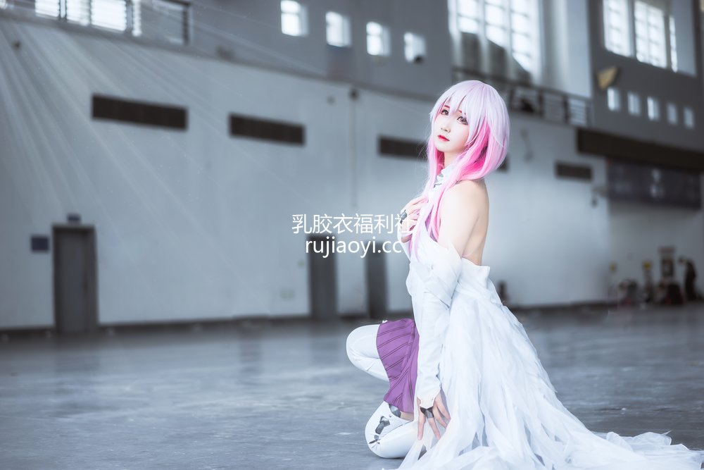 [网红杂图] 三度_69 – EGOIST [8P38M]
