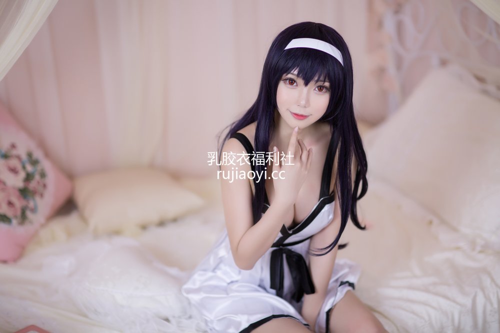 [网红杂图] 大肉丸Amiee – 睡衣 [8P83M]