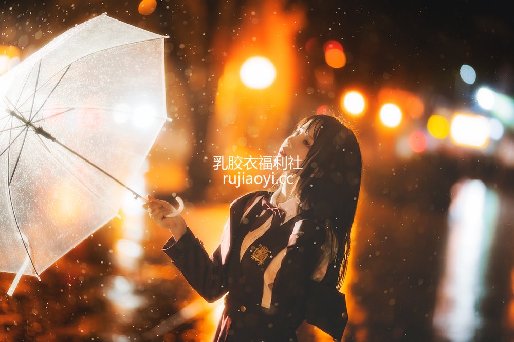 [网红杂图] 桜桃喵 – 雨下 [42P1.38GB]