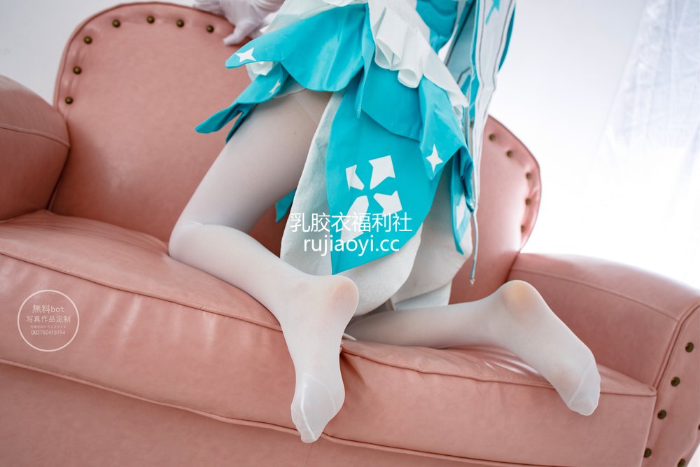 [森萝财团] – 有料10 小奶糕Milky [74P976MB]