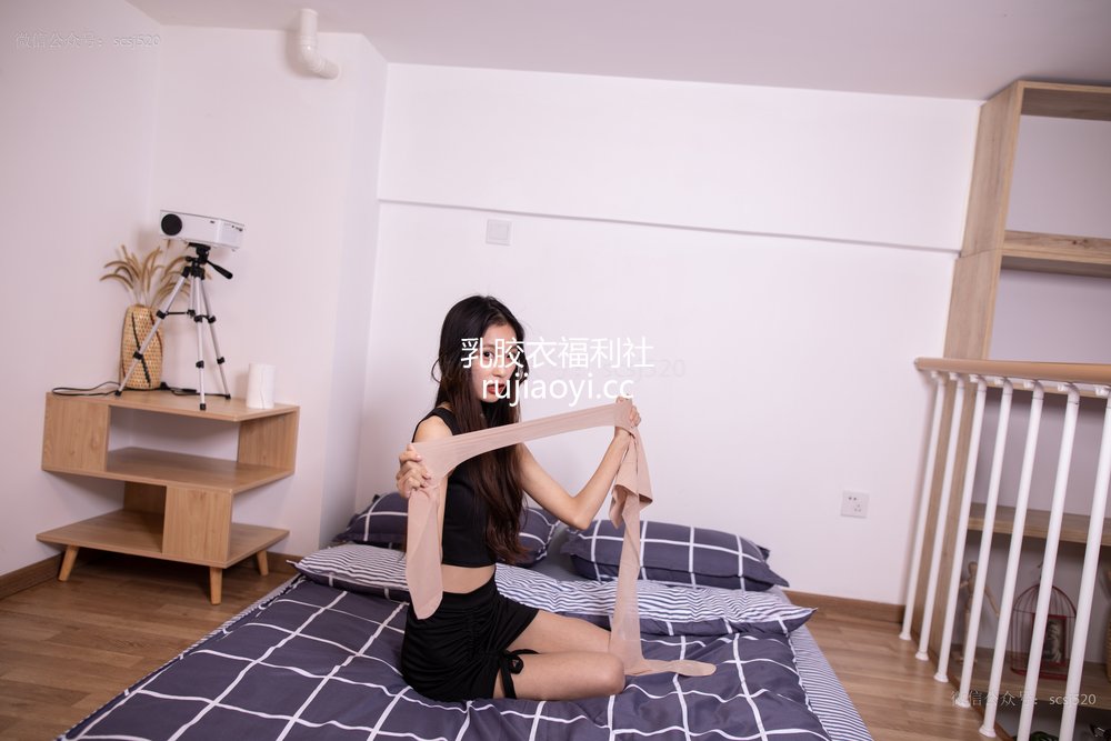 [山茶摄影Iss] NO.265 丝袜穿搭108 [69P335MB]