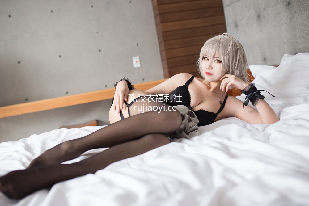 [网红杂图] 萱-KaYa – 黑贞 黑呆毛下着 [83P45MB]