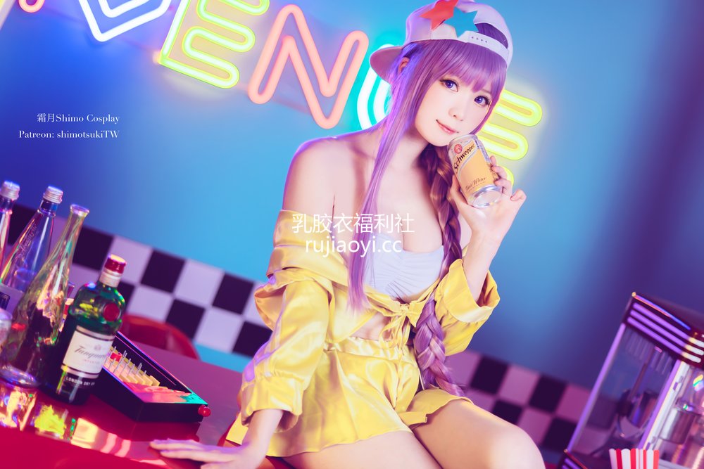 [网红杂图] 霜月shimo – BB泳装 [15P274MB]