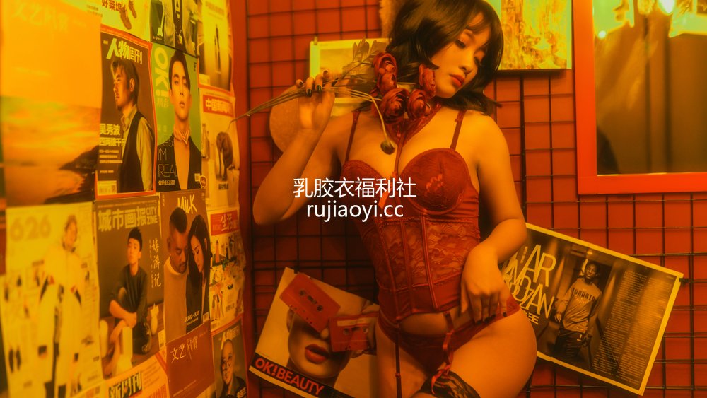 [网红杂图] 洛璃LoLiSAMA – 吻遍众生 [40P1.14GB]