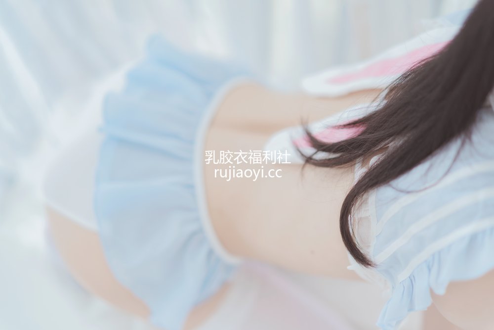 [网红杂图] 桜桃喵 – 爱丽丝的兔子(特写) [32P347MB]